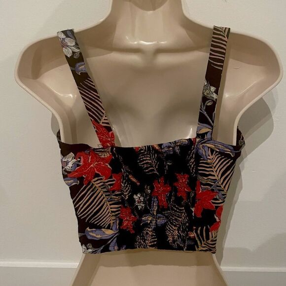 Charlotte Russe Palm Crop Top Size Small - Picture 2 of 2